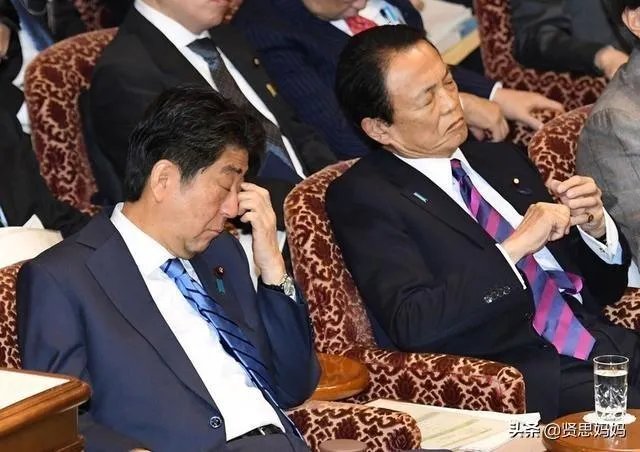 日本首相安倍辞职是福还是祸?