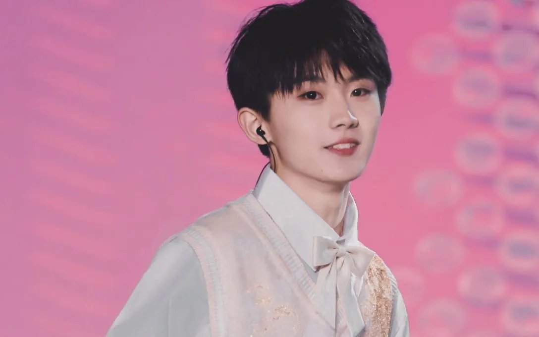 马嘉祺素颜近照曝光,你觉得他的生图能打吗?