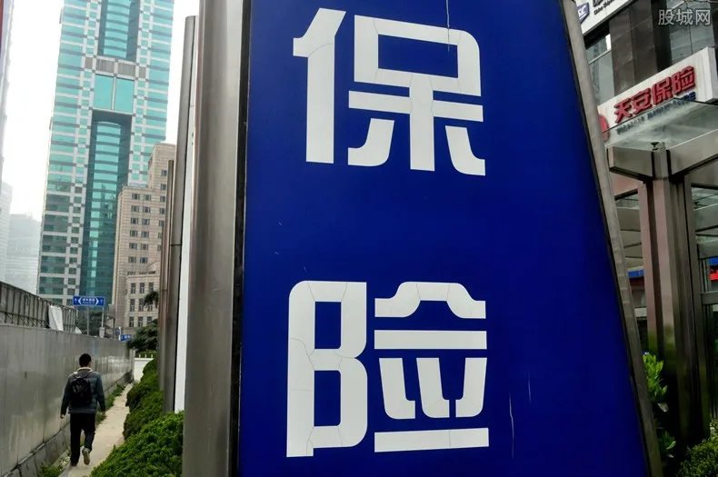 神秘夫妇投保一亿 26家险企涉事其中引发行业震惊