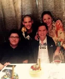 向佐在北京被打事件是怎么回事 向佐欠钱事件结局真相天涯