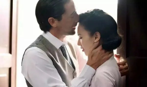 大轰炸电影骗局