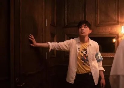 网友喊话邓伦请你看看人群外的陈赫吧，邓伦对此有作回应吗？