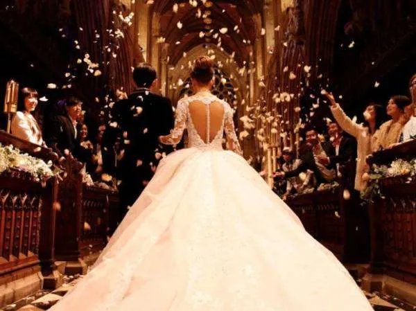 近九成网友反对下调法定婚龄,大家的理由到底是什么?