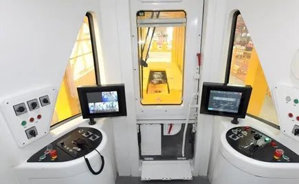 中国悬挂单轨列车下线了？