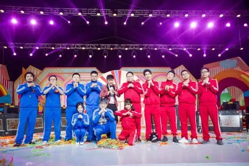 LOL英雄联盟2018拜年秀正式播出 各大直播均可观看