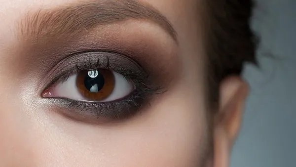 如何去眼部细纹