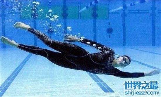 为啥游泳队员要剃腋毛？可以增加夺冠的机率 