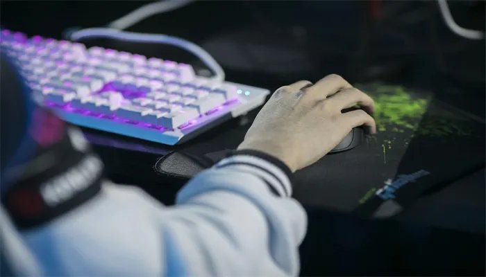 游戏账号租卖成产业链