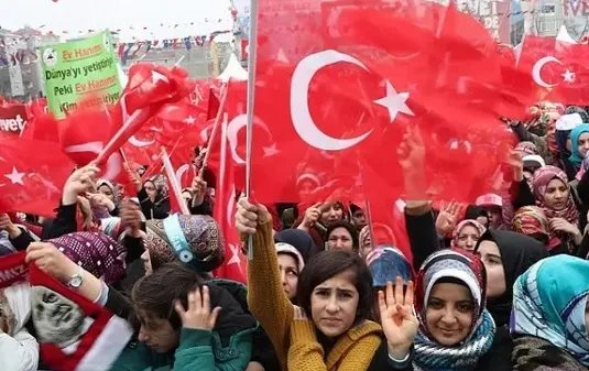 土耳其民众举行抗议活动是怎么回事?
