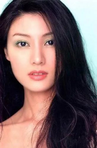 李嘉欣当年酒店门事件照片 李嘉欣年轻时最美图片简直惊为天人