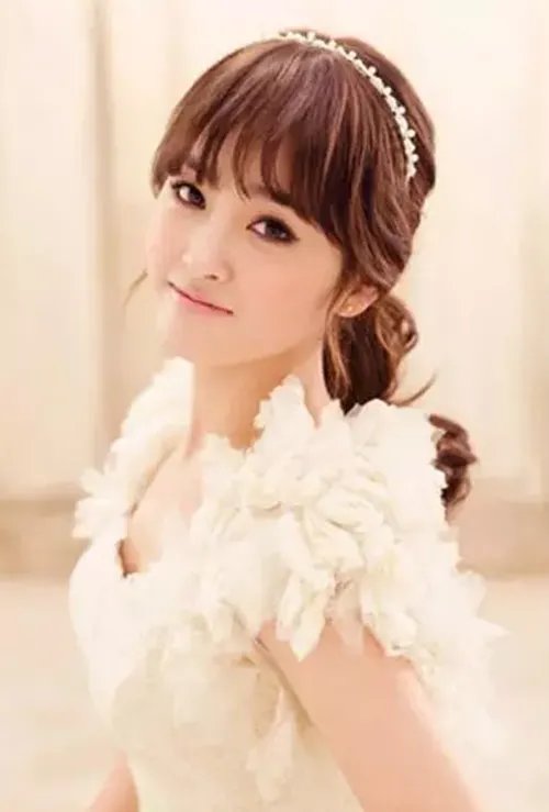 齐刘海新娘发型怎么样 适合结婚的新娘发型