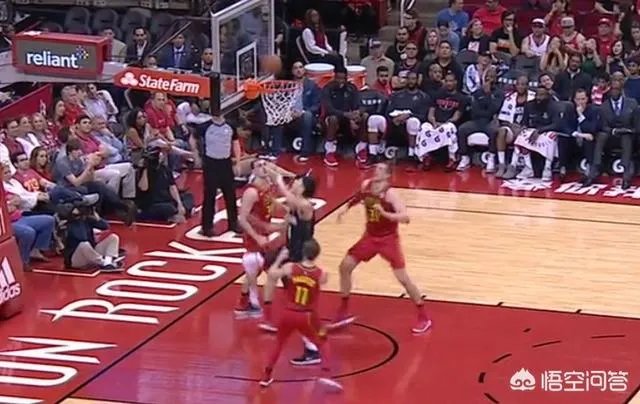 火箭大胜老鹰,周琦上场三分钟砍下+2,怎么评价?