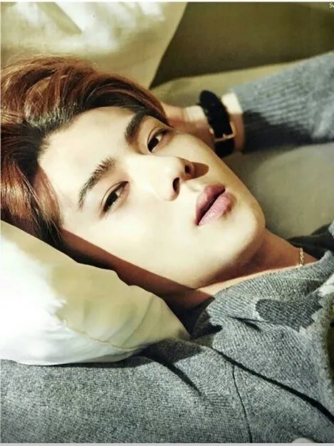 吴世勋成人礼晒美照   上海演唱会重装起航