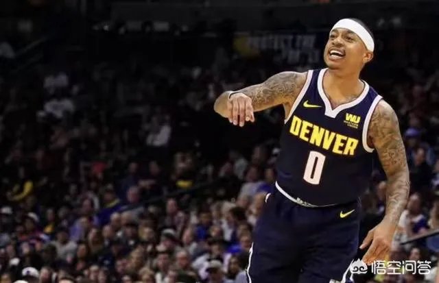 小托马斯替补登场，13分钟拿到8分2助攻，怎么评价他的这场赛季首秀？