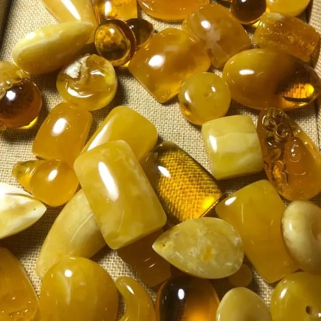 这个不是琥珀吧？