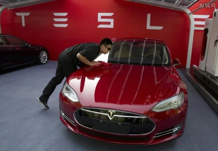 特斯拉回应报道 马斯克喜欢解雇人是真的吗