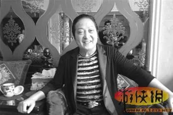 王林隔空取蛇被李冰冰拜干爹 是神功还是骗局?