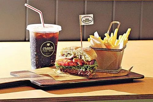 深圳麦当劳对一次性餐具收费,收费是否合理?