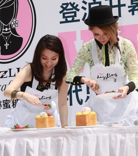 台湾杨秀容上海开店 闺蜜萧亚轩力挺站台