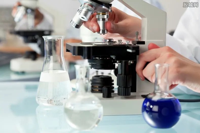 乌鲁木齐全民免费核酸检测 群众发现私自收费可举报