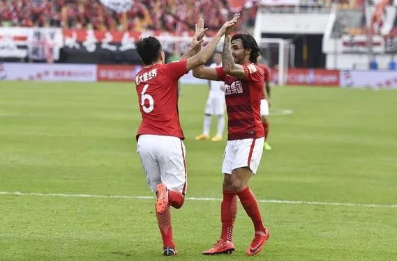 2017年中超恒大进球的球员分别是