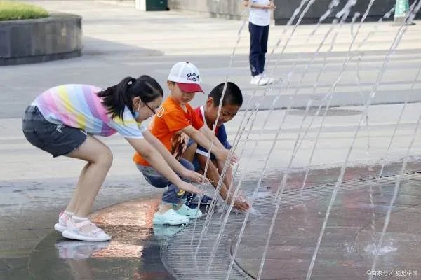 四川热过吐鲁番，多地气温破纪录，是什么原因造成的？