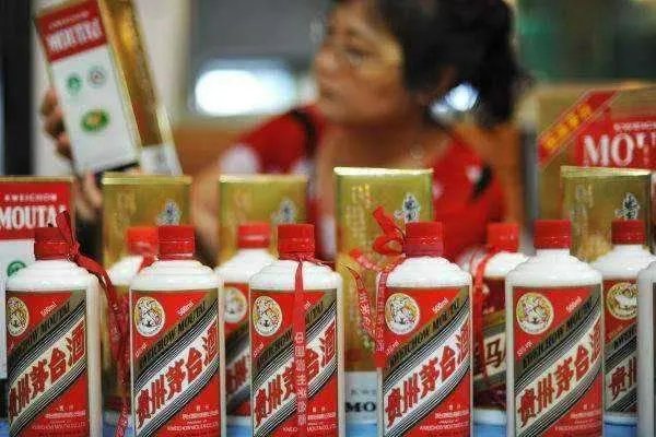 茅台股价创新高，你觉得现在入股还有赚头吗？