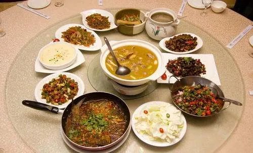 酒店评选不合格菜品处罚厨师,你觉得这么做有什么好处?