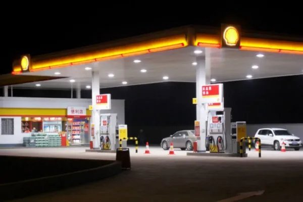 最近，多地叫停加油站扫码支付，说是电磁波不安全，现在又只能用现金或者刷卡了吗？