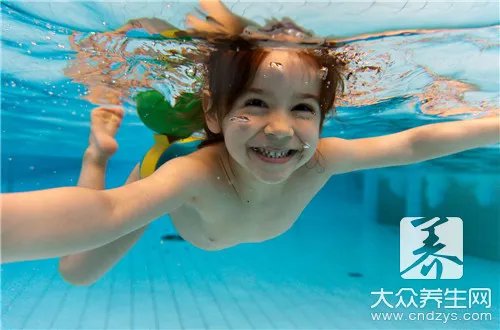 学习游泳的基本步骤