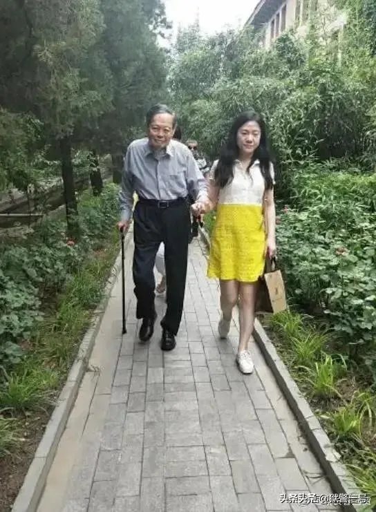 翁帆为何会嫁给杨振宁？