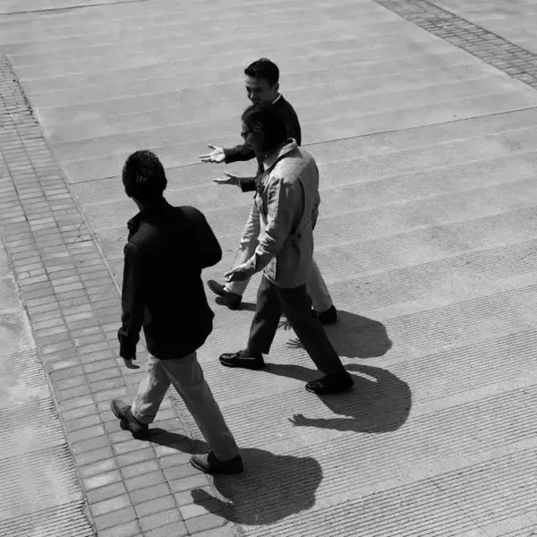 男士风衣怎么搭配好看