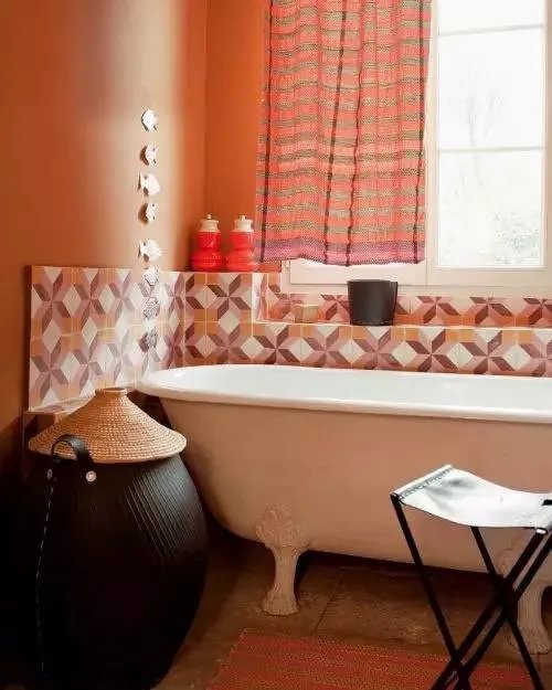 风格迥异的时尚卫生间，保证你没见过！