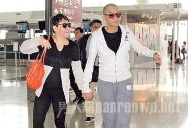 梁家辉妻子的旧照曝光了吗？