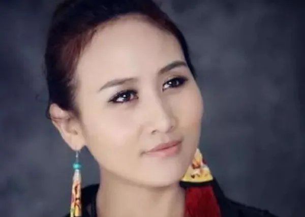 央金兰泽12首经典歌曲