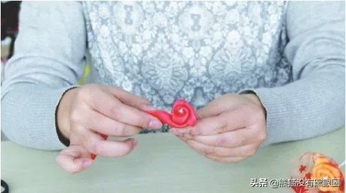 小花束包装教程图解?