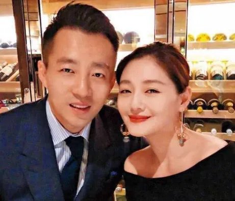 汪小菲婚内出轨被实锤，公开向大S道歉，两人会“善终”吗？