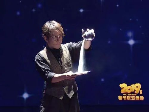 春晚上的魔术表演令人惊叹，你最喜欢谁的魔术？