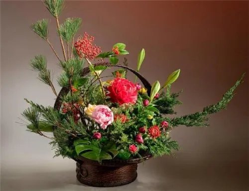 插花艺术图片赏析     精美的各式插花艺术