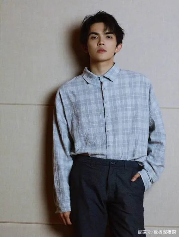 张雨绮退出恋综的录制，据说是为了男友李柄熹，你看好他们的恋情吗？