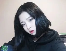 2017中分短发_中分短发发型图片