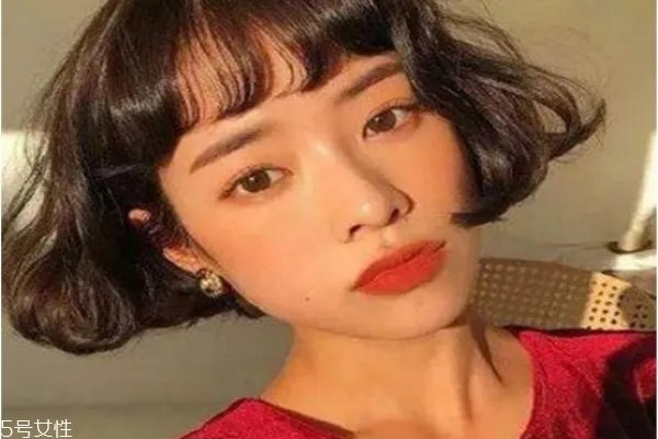 今年最流行的发型图片短发烫发 纹理烫短发图片女