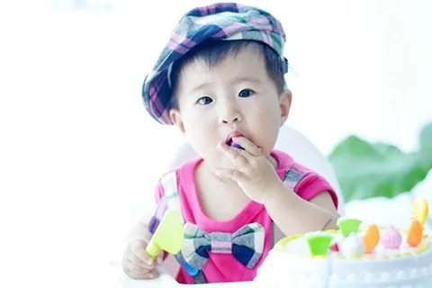 宝宝打嗝怎么办