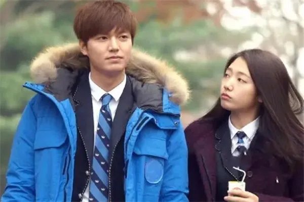 评分9.5以上的韩剧 《W两个世界》必看，第一堪称神作