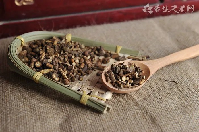 板蓝根的功效与作用_板蓝根的药用价值