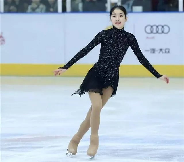 花滑女神李子君现状如何呢？
