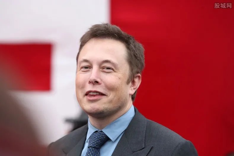 马斯克买下推特后遭英国及欧盟警告 原因是什么