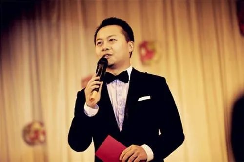 2018婚礼主持词简短版  婚礼主持词怎么说更好