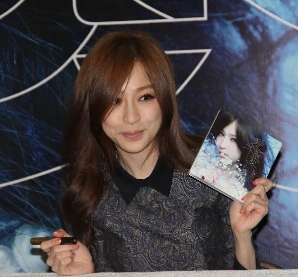 王心凌实际身高是多少呢？王心凌的早年经历有什么？王心凌的代表作有什么？