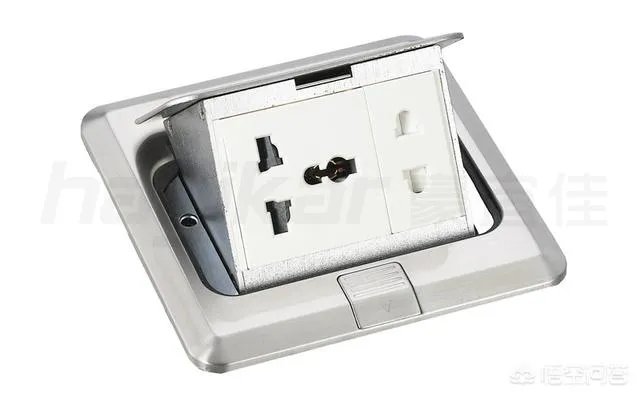 怎么打开地插座？